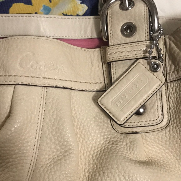Coach purse - Picture 3 of 7